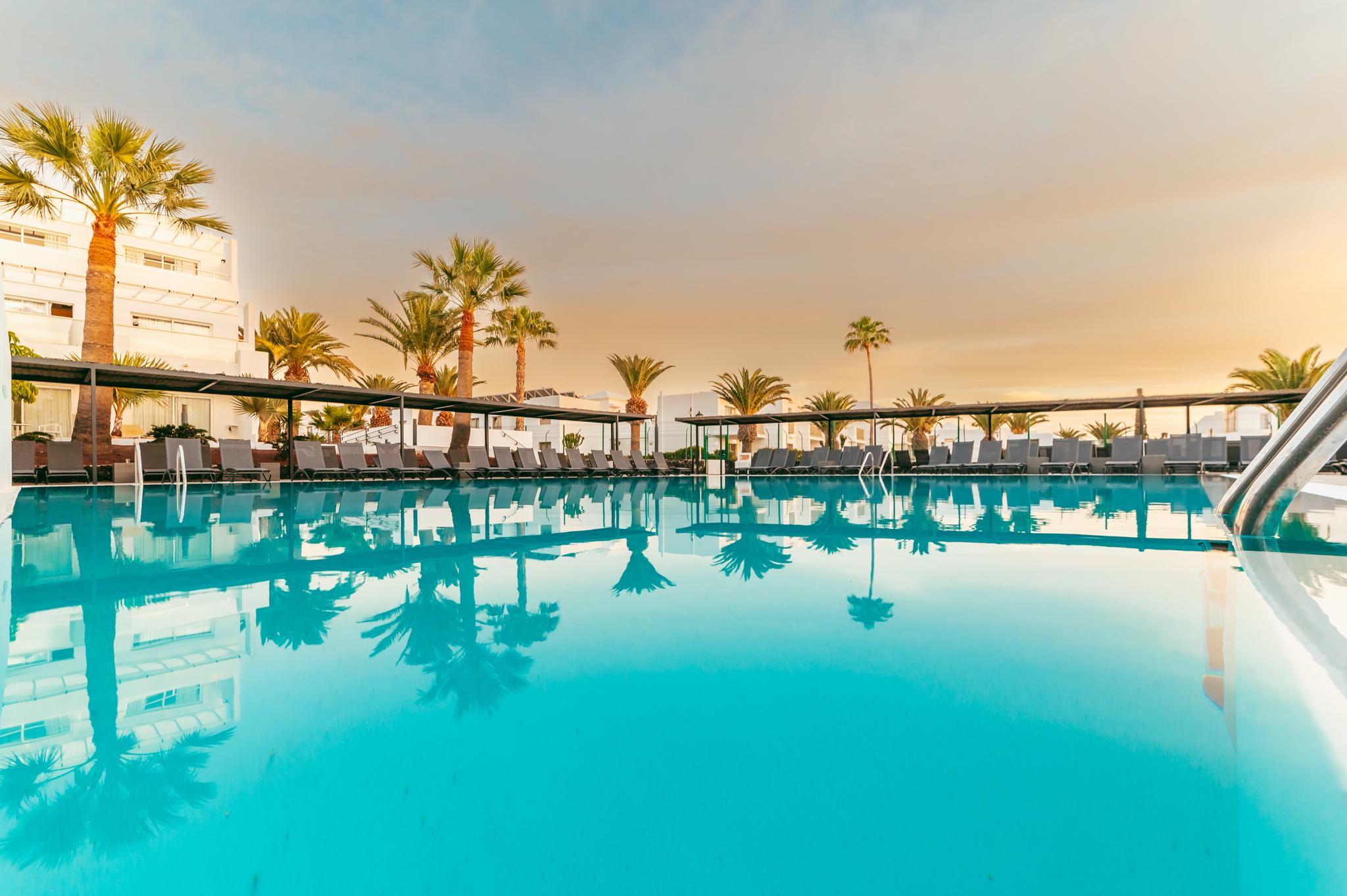 Aequora Lanzarote Suites Пуерто-дель-Кармен Екстер'єр фото